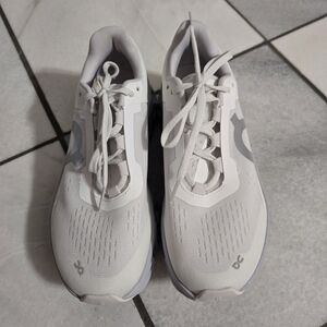 New On Cloudmonster Womens Shoes